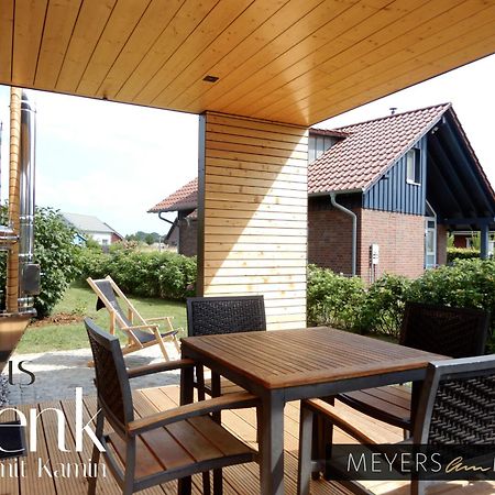 Schickes Holzchalet "Henk" - Mit Kamin - Ostsee Strand 500M - 4 Personen - By "Meyers Am Meer" Zierow Exterior photo