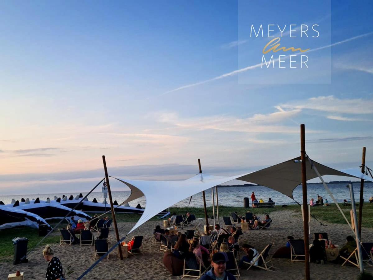 Schickes Holzchalet "Henk" - Mit Kamin - Ostsee Strand 500M - 4 Personen - By "Meyers Am Meer" Zierow Exterior photo